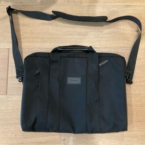Carrying Case for 15” Laptop